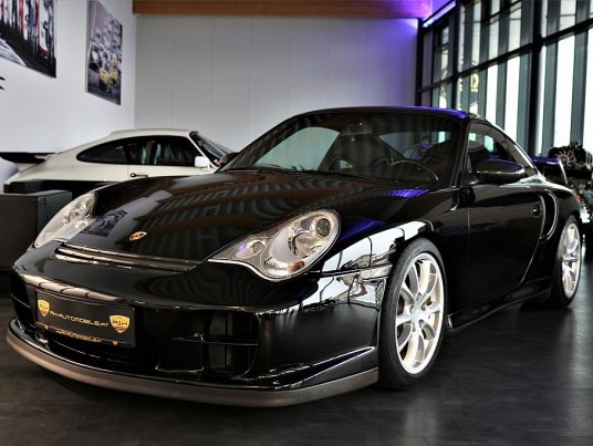 Porsche 911 996 GT2 bei R&H Automobile in 