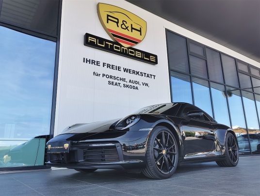 Porsche 911 992 Carrera PDK “Sportabgas*LED*ACC bei R&H Automobile in 
