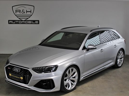 Audi RS4 Avant TFSI  20″/ B&O/Matrix/Keyless bei R&H Automobile in 